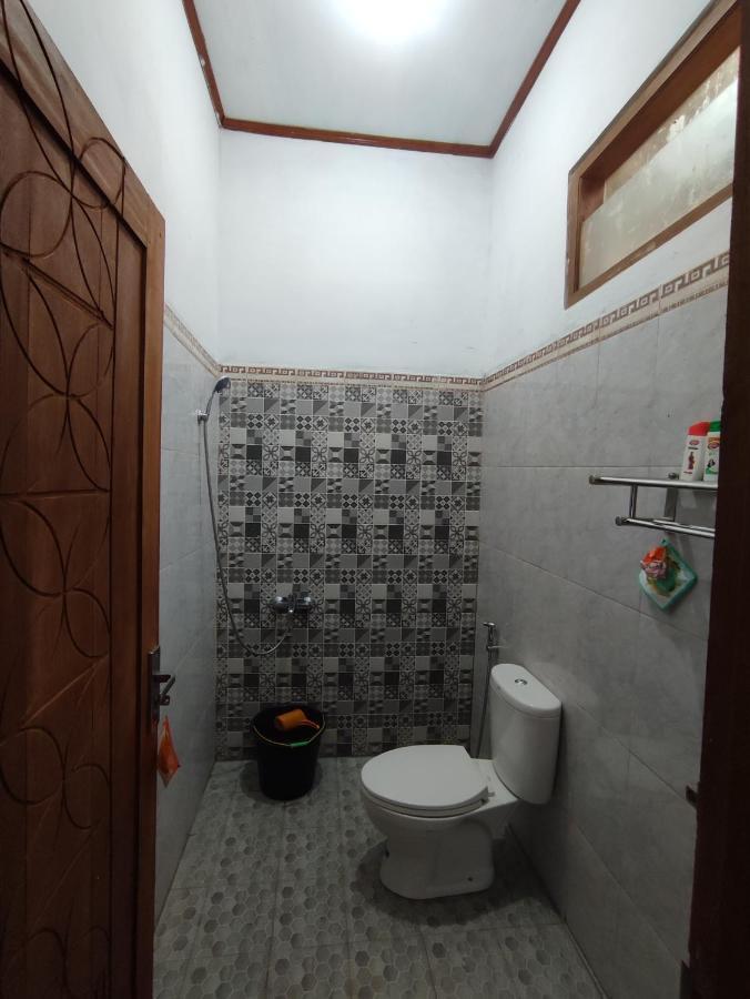 Romadhoni Homestay Magelang Værelse billede